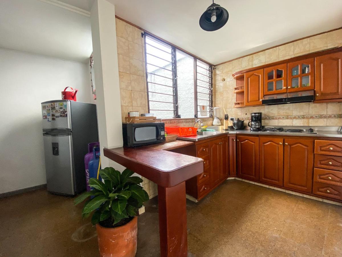 Oasis En El Corazon De Medellin, Laureles Apartment Ngoại thất bức ảnh